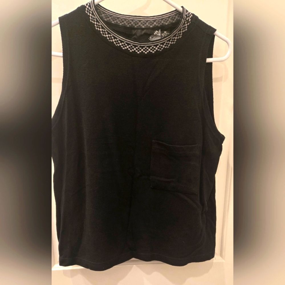 Urban Outfitters Black Sleeveless Women's Top size M